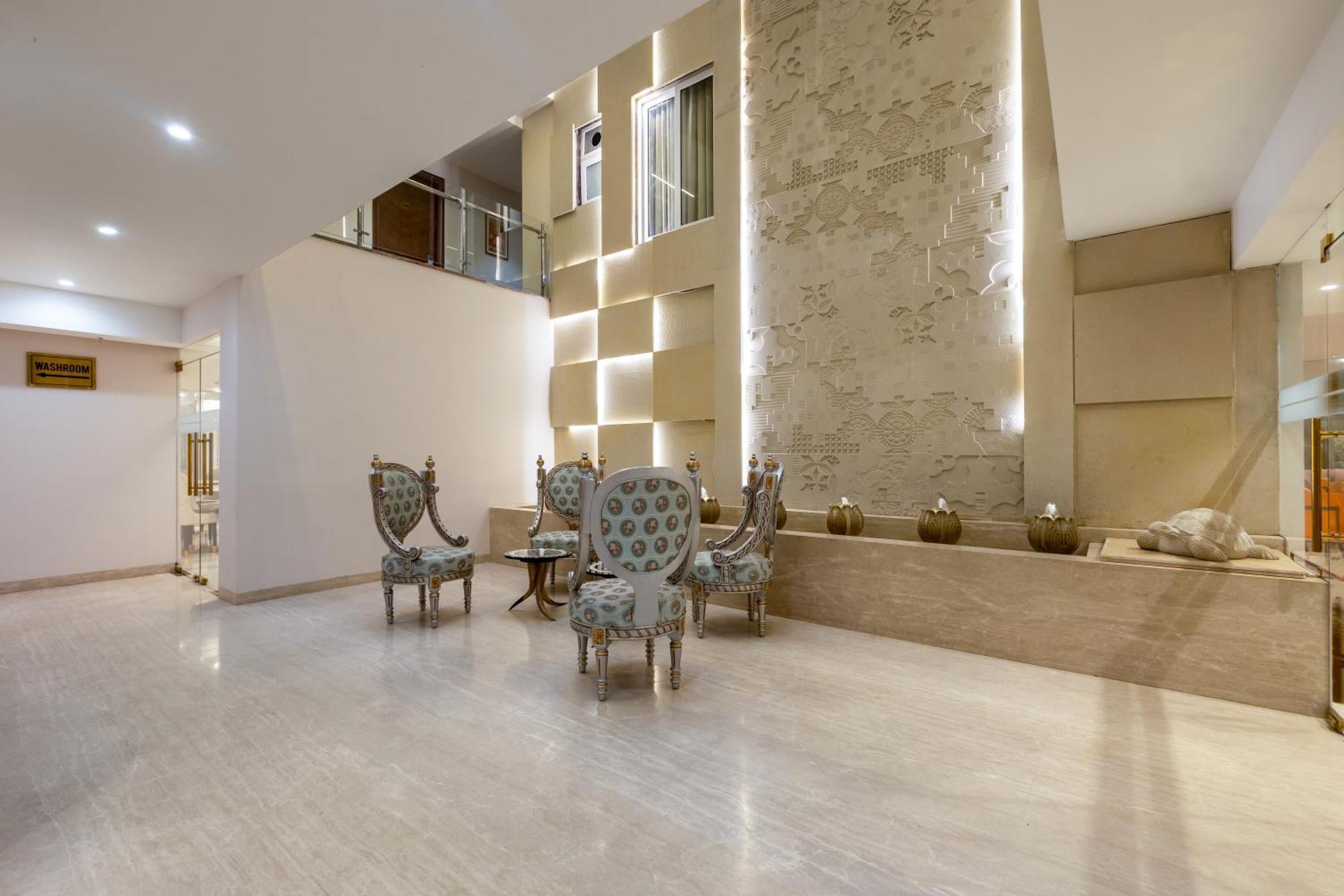 Hotel Ginger Palace Delhi Airport 新德里 外观 照片